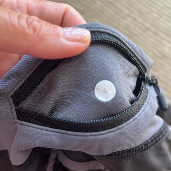 Lululemon Speed Up Shorts 2.5” - Picture 3 of 3